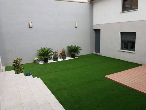Como-instalar-césped-artificial-en-tu-hogar-03